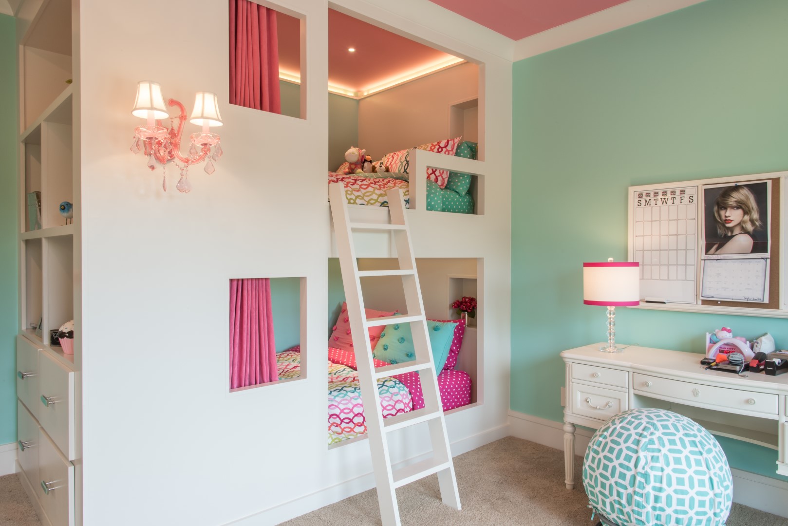 Image of Home - Contemporary Living in Creve Coeur