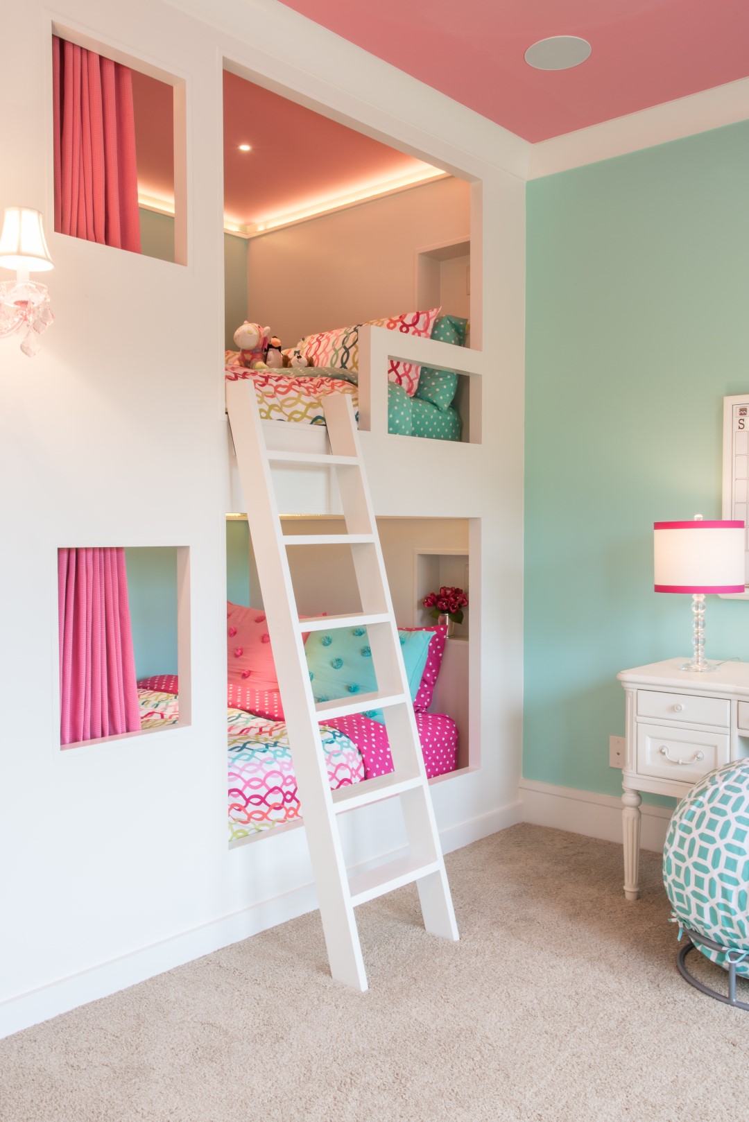 Image of Home - Contemporary Living in Creve Coeur