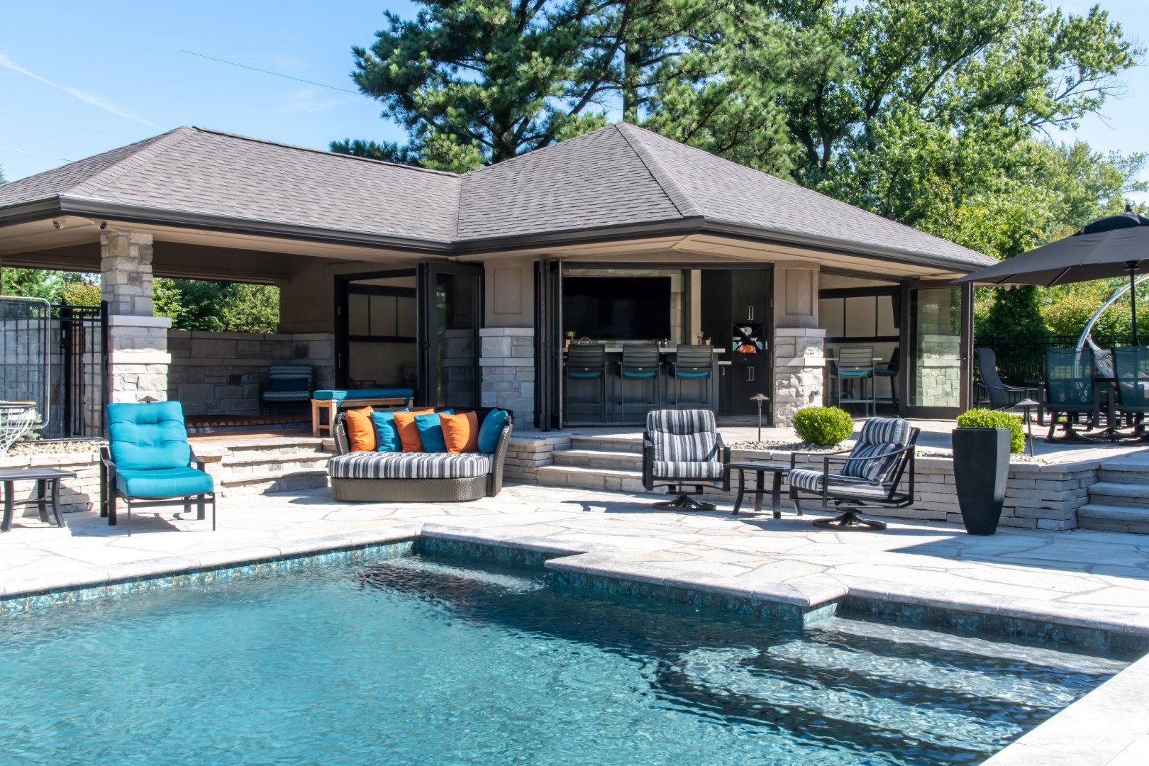 Image of Home - Contemporary Living in Creve Coeur