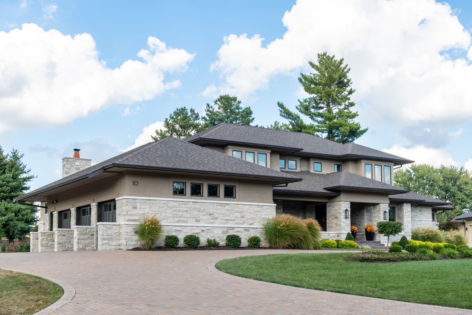 Image of Home - Contemporary Living in Creve Coeur